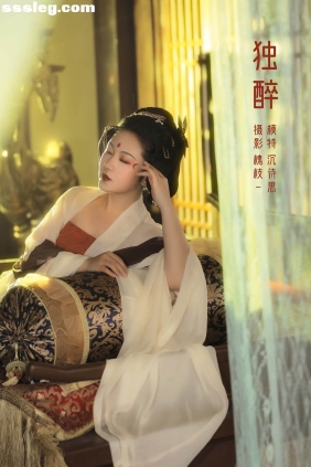 [YITUYU艺图语]2022.04.20 独醉 沉诗思[21P231M]