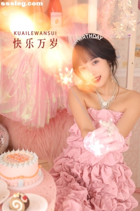 [YITUYU艺图语]2022.10.10 快乐万岁 小薇人儿[26P266M]